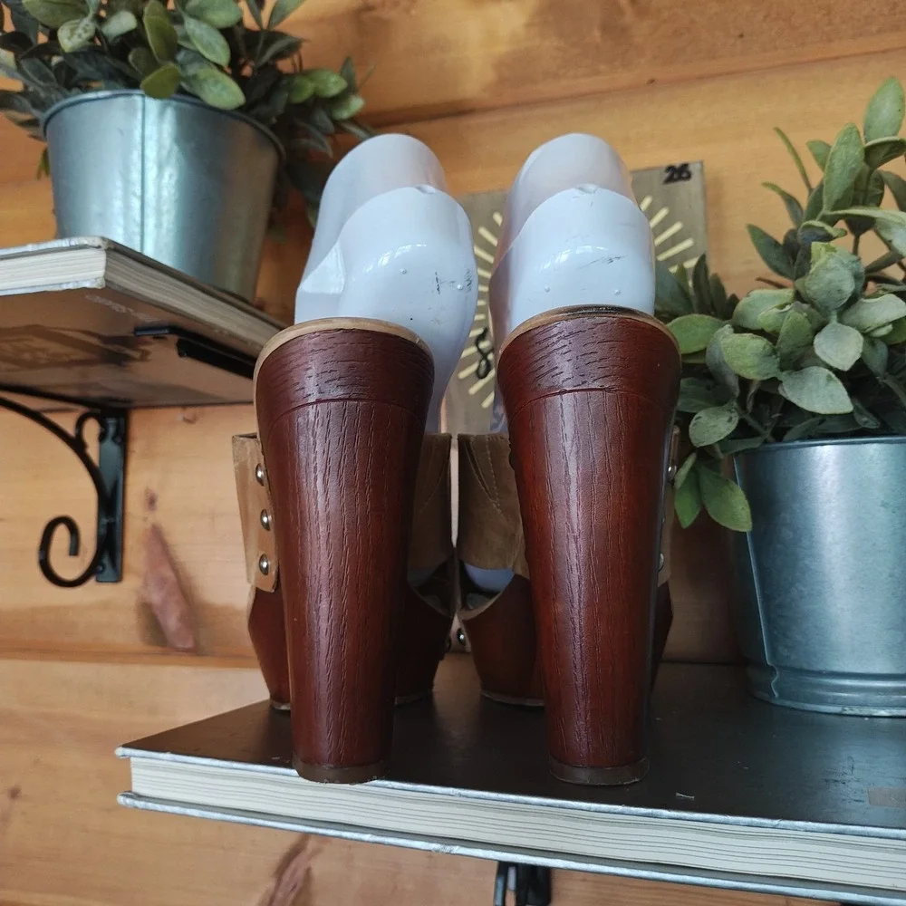 Vince Camuto Elora Studded Brown Leather Wood Platform Cross Strap Sandals Sz 8M - Picture 8 of 12